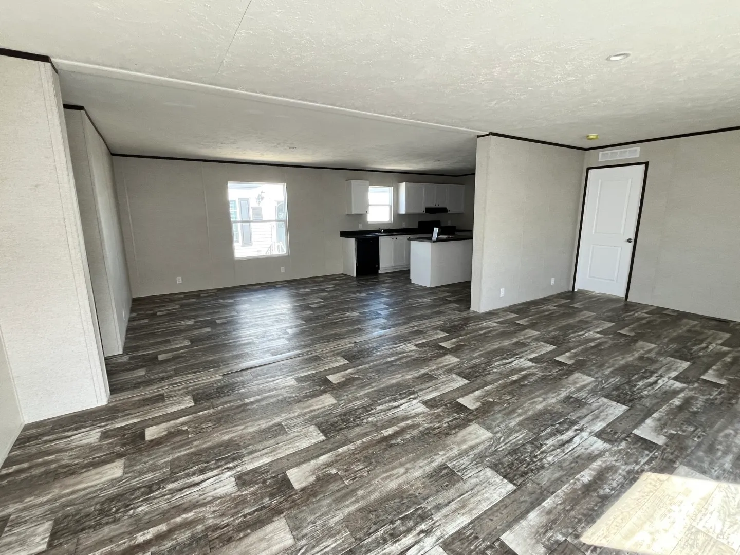 #10- 26x76 5bd 2bth