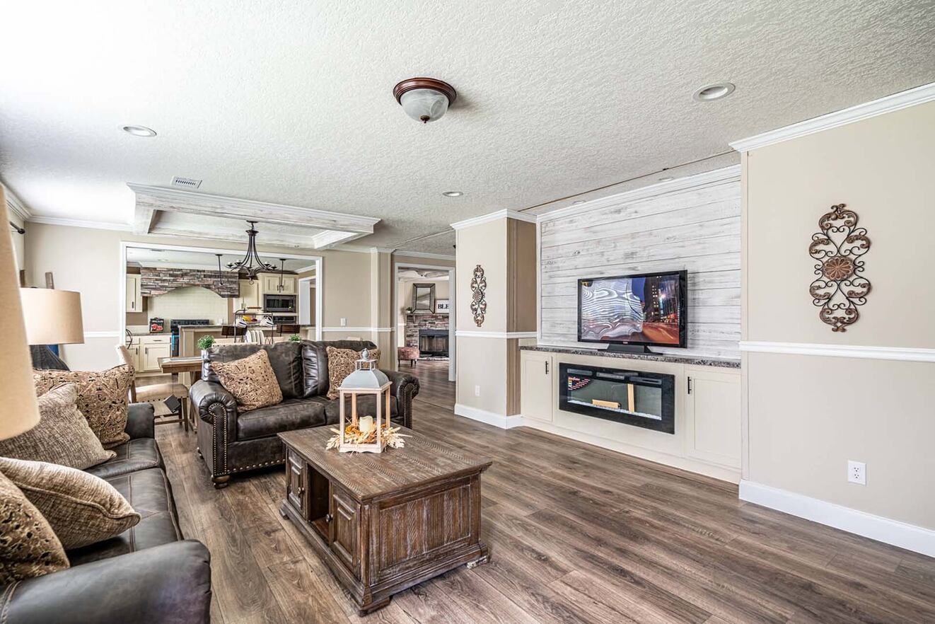 #10- 26x76 5bd 2bth